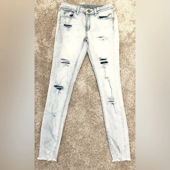 SO Women’s Low Rise Jeggings - Picture 5 of 10